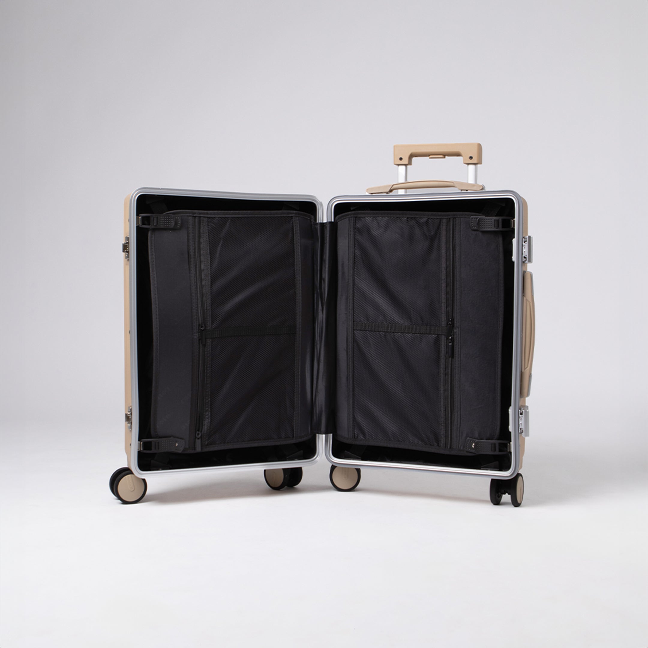 Quartz V.2 Aluminum frame Luggage กระเป๋าเดินทางโครงอลูมิเนียม