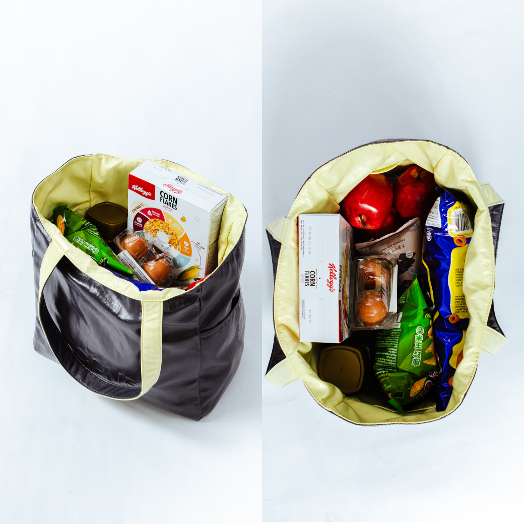 Reversible Shopper Tote กระเป๋า Tote แบบกลับด้านใช้ได้
