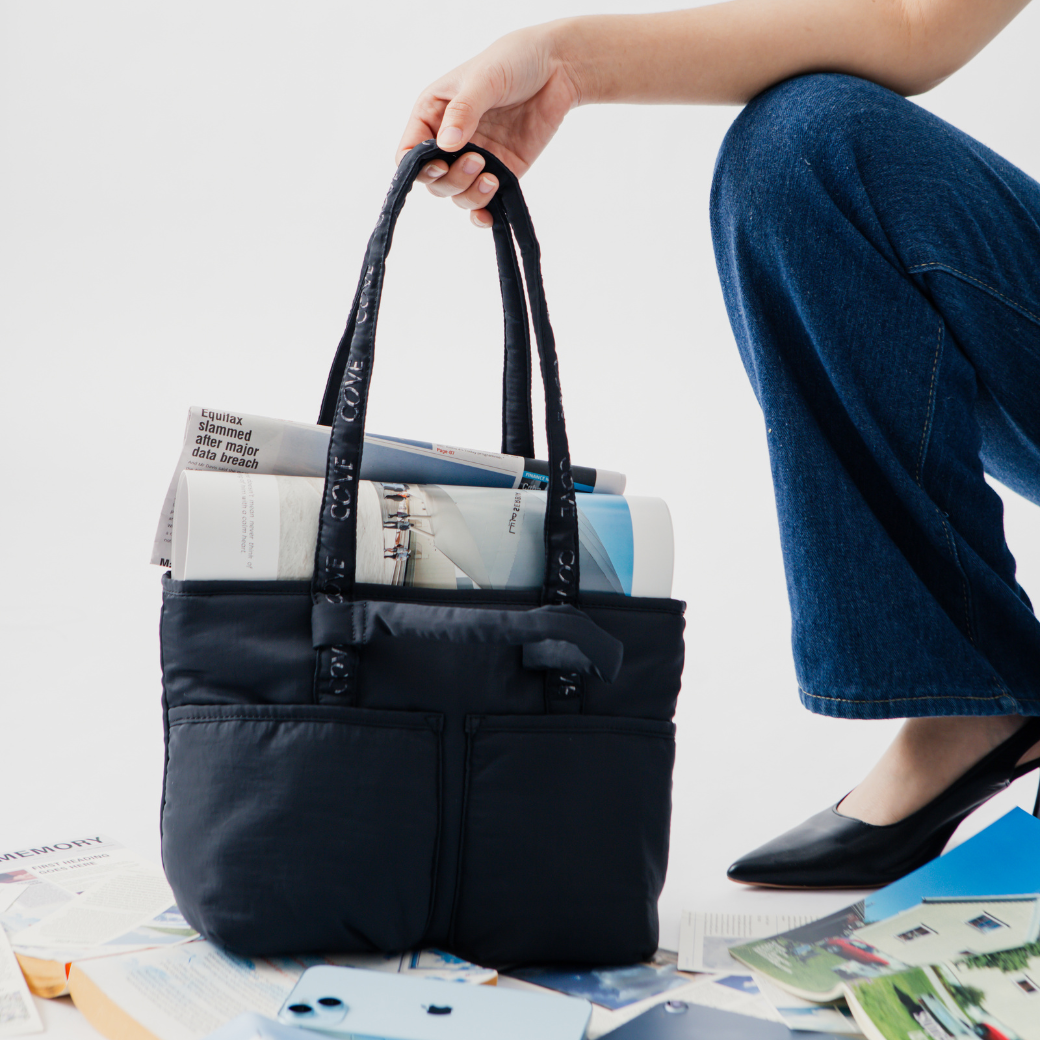Puffy Minitrip Tote - รองรับ Tablet 11 นิ้ว