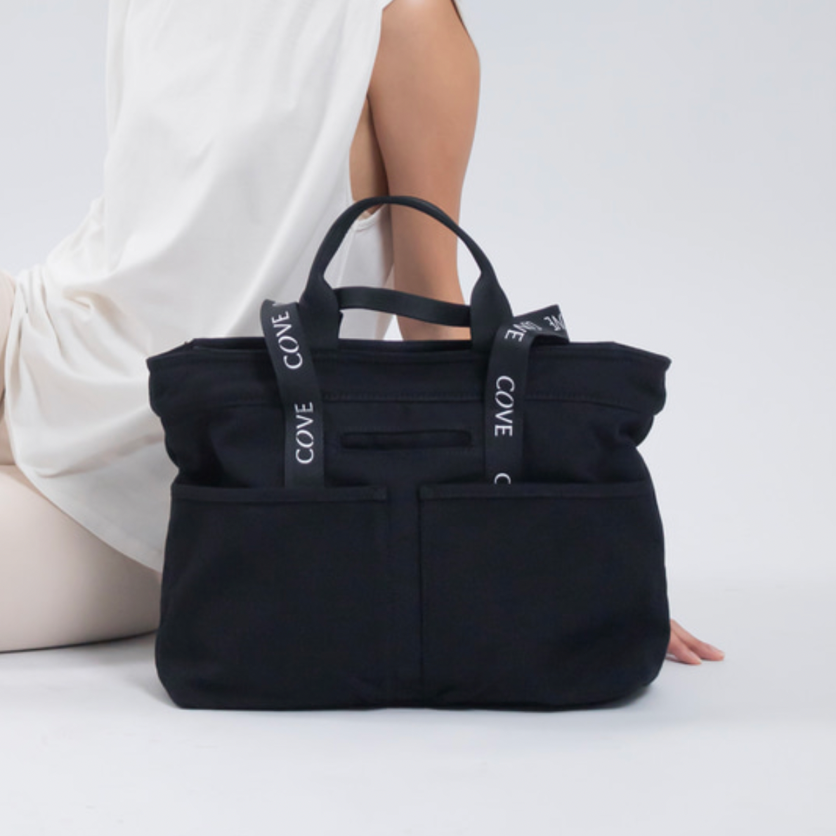 DayTrip Laptop Tote - รองรับ Laptop 15 นิ้ว