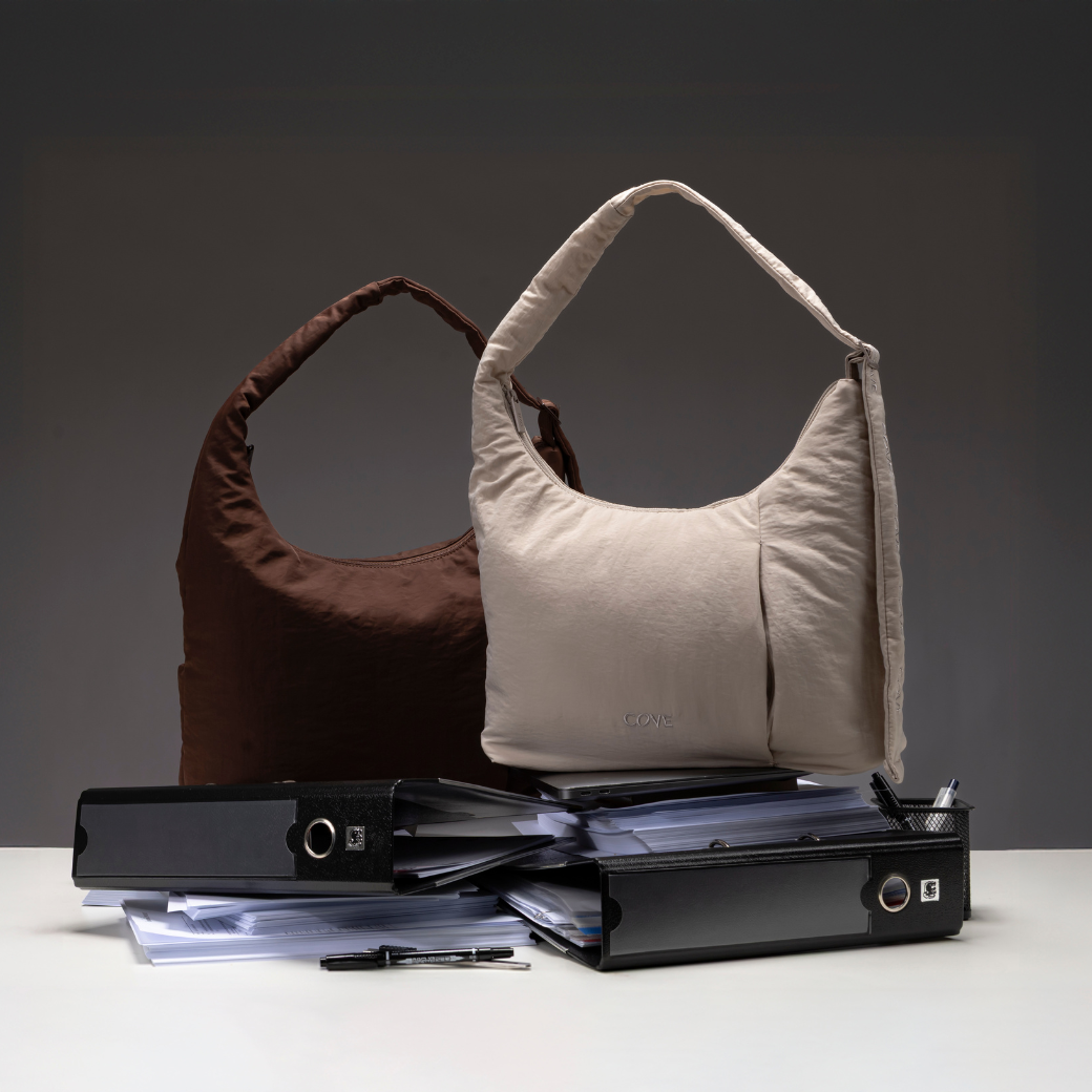 AllDay Laptop Hobo - กระเป๋าสะพาย น้ำหนักเบา รองรับ Laptop 13 นิ้ว